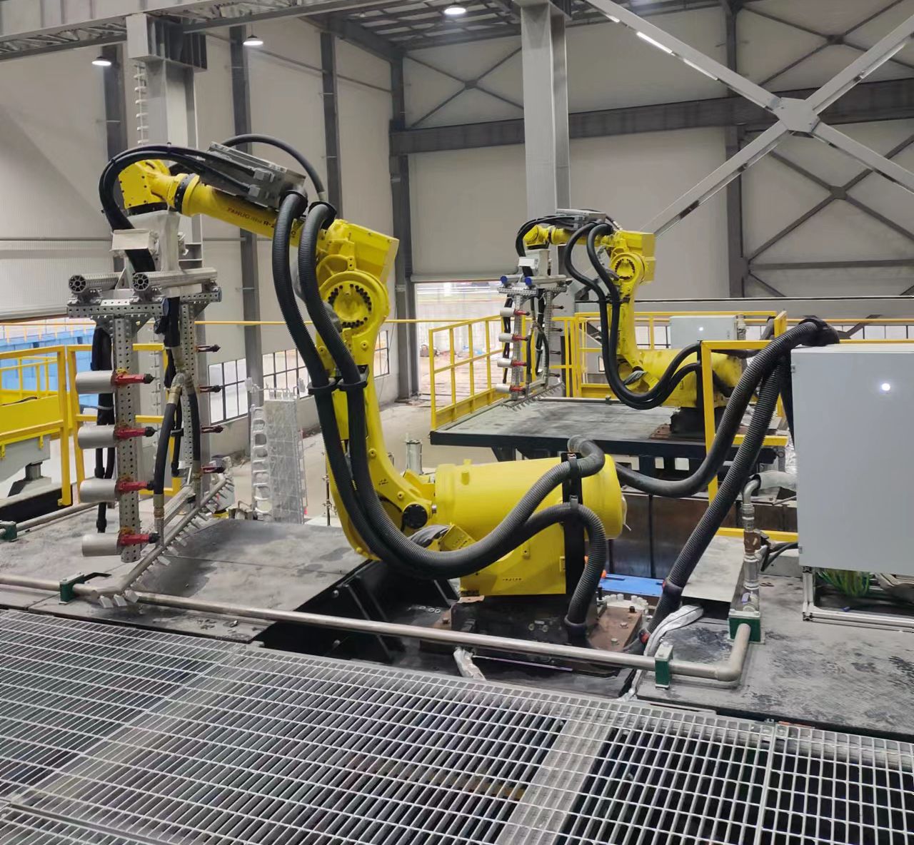 压铸机喷涂自动化控制系统 2